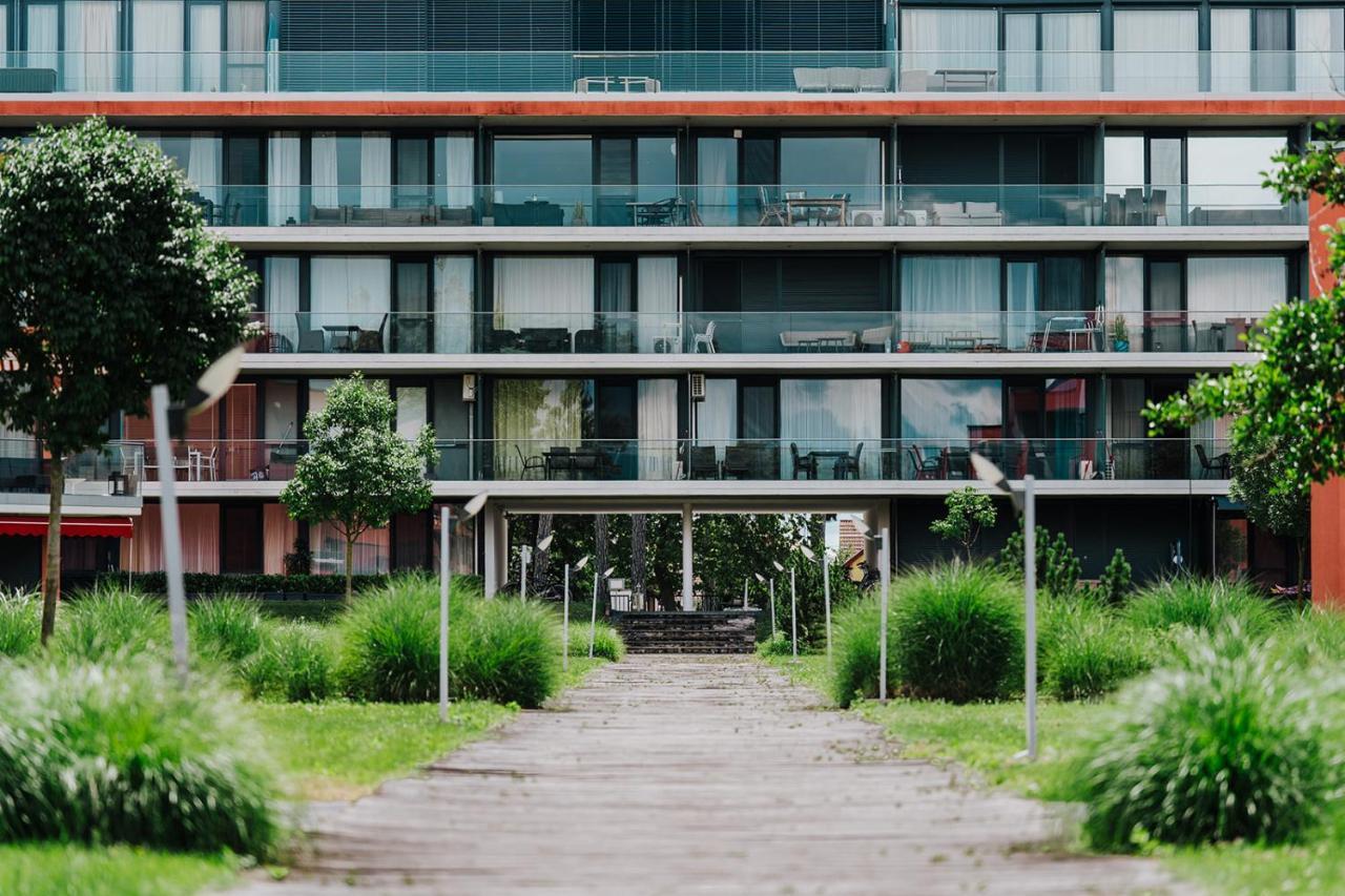 Butique Apartman Балатонлелле Экстерьер фото
